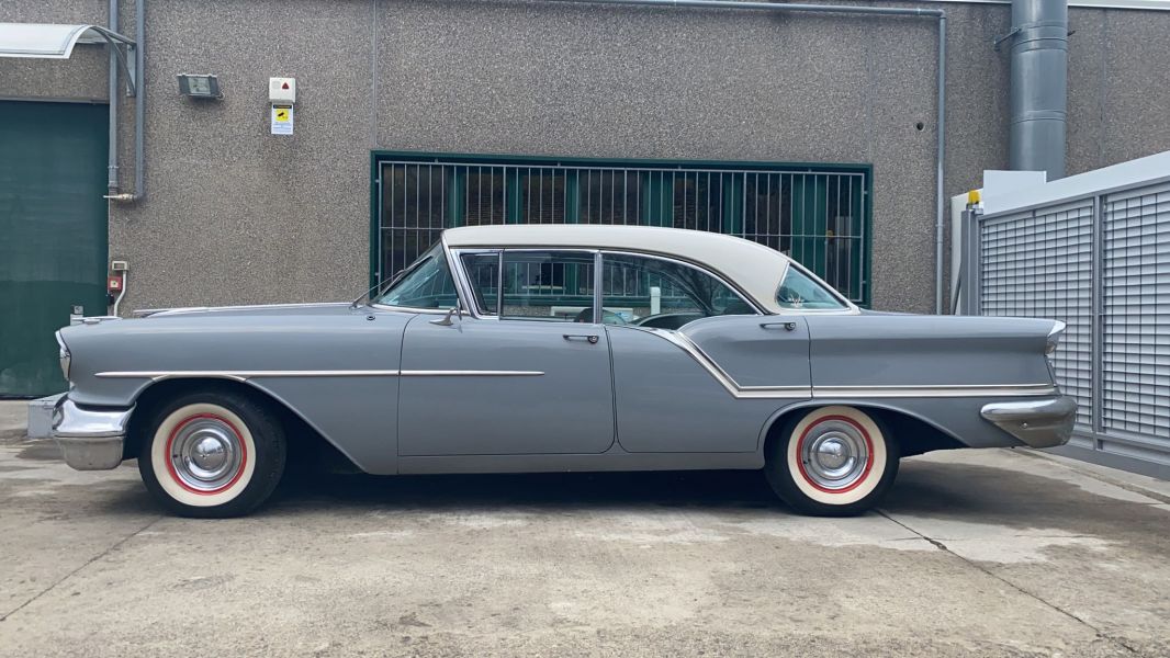 Oldsmobile Rocket 88