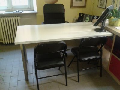 VENDIAMO: OCCASIONE SCRIVANIE COME NUOVE 