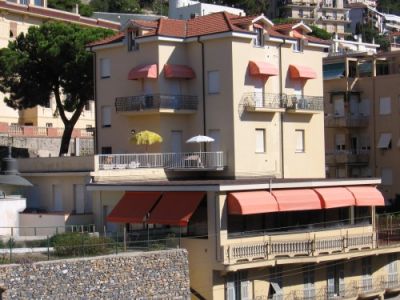 ALASSIO AFFITTI SETTIMANALI IN CASA VACANZE CON POSTO AUTO