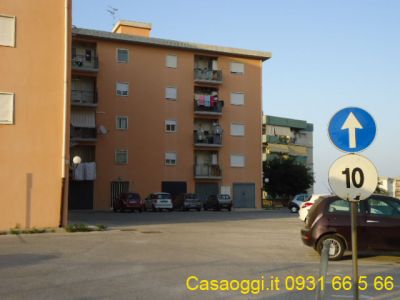 Appartamento Mq 100 Appartamento e garage via Luigi Cassia