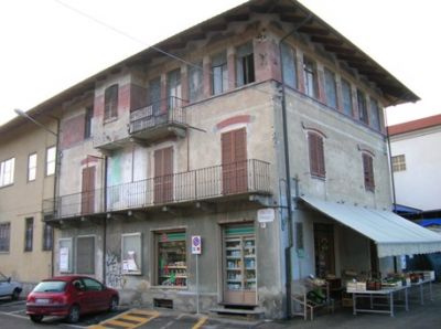 Casa semindipendente in centro paese