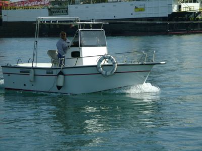 Pilotina Fisherman 23 guida senza patente