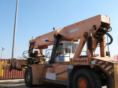 CONTAINER E MEZZI DI SOLLEVAMENTO  DOVE E QUANDO VUOI 