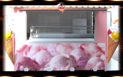 CHIOSCO GELATERIA YOGURTERIA AMBULANTE CON CARRELLO