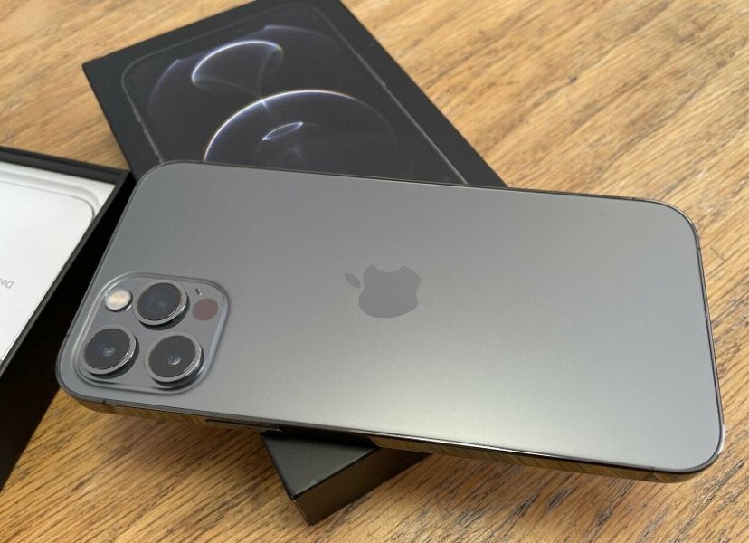 Apple iPhone 12 Pro = 500 e iPhone 12 Pro Max = 550 e iPhone 12 = 430 e iPhone 11 Pro = 400 EUR