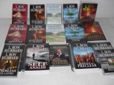 Collana completa dei 9 libri di base di Scientology