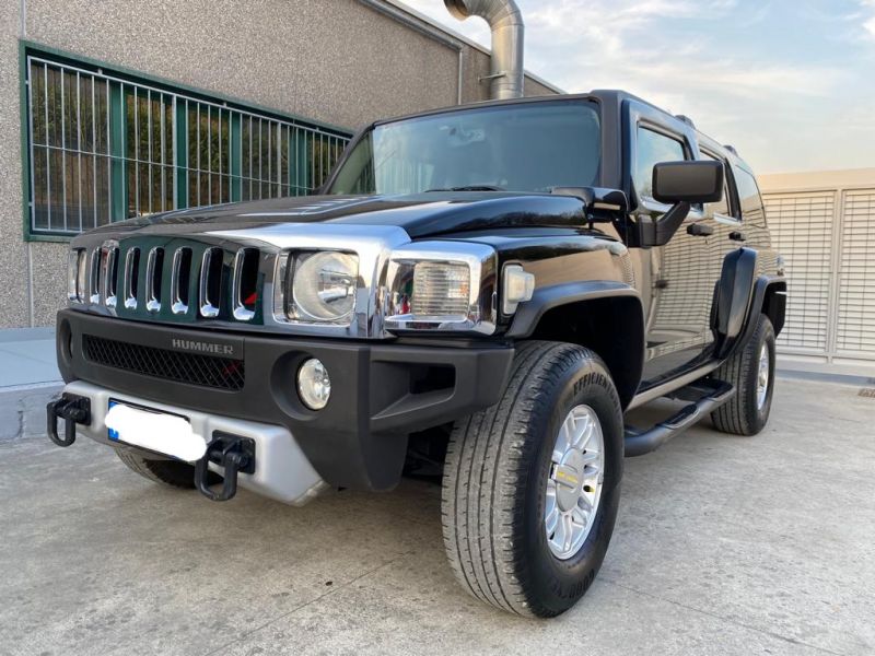 Hummer H3 