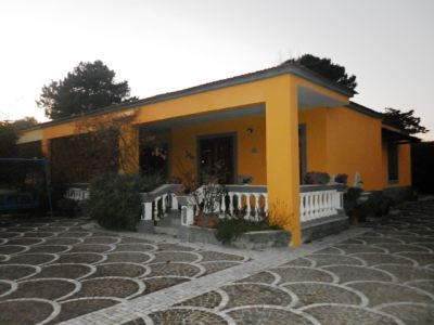 Villetta  PINETA PRISCONTE 