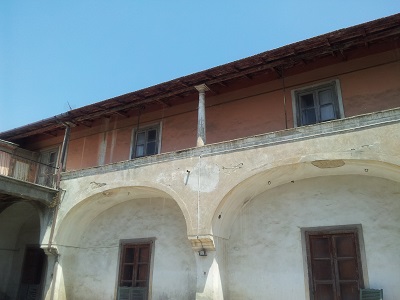 Villa di briano fabbricato in zona b1 edificabile