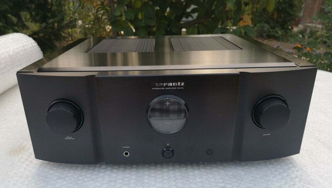 Marantz PM10 Integrated Amplifier 