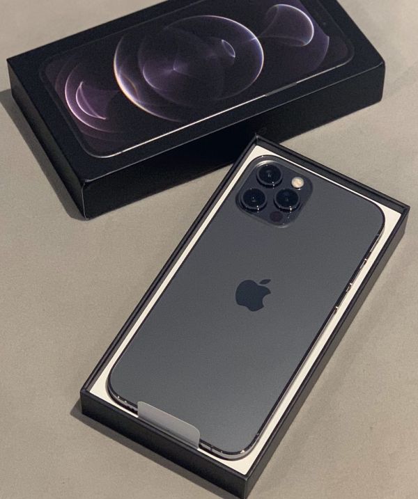 Apple iPhone 12 Pro 128GB costo 500euro, iPhone 12 Pro Max  costo 550euro, iPhone 12 costo 430euro