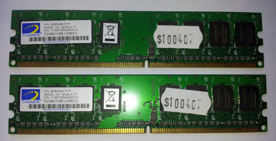 Memoria RAM DDR2 800MHz, 1 GB, (2 x 512MB), Velocit: 800MHz 