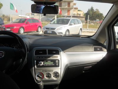 FIAT  grande  PUNTO        5porte 1.3mj 16v      75cv dynamic                                  