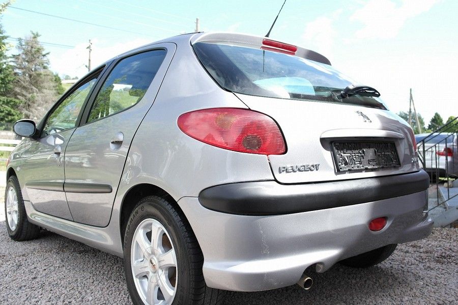 Peugeot 206