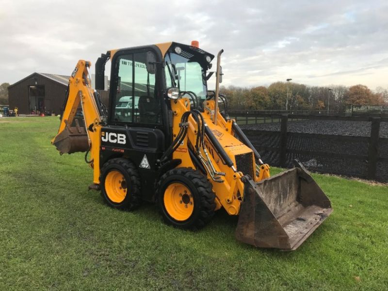Terna JCB 1cCvX