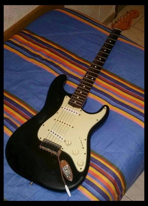 Vendo Fender stratocaster 60