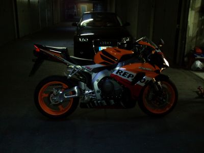Moto Honda cbr1000 rr  anno 2007 colorazione repsol
