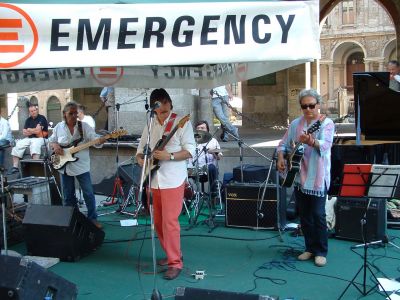 THE SHADOWS REVIVAL BAND