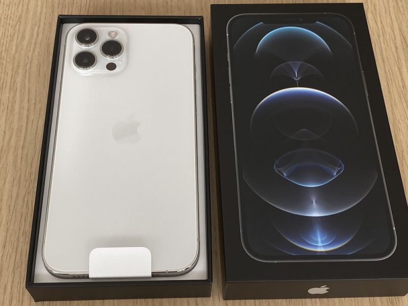 Apple iPhone 12 Pro 128GB per 500euro, iPhone 12 Pro Max 128GB per 550euro, iPhone 12 64G per 430eur