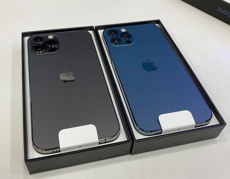 Apple iPhone 12 Pro 128GB costo 450 EUR, iPhone 12 Pro Max 128GB costo 470EUR, iPhone 12 64GB 370EUR
