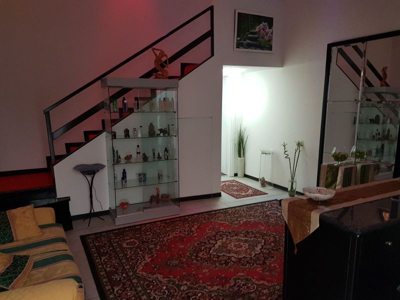 Cessione d'attivit di Centro Massaggi