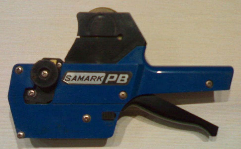 ETICHETTATRICE MANUALE a linea singola, marca SATO tipo SAMARK PB. 
