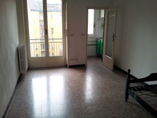 MILANO Affitto Bilocale non arredato in via dei Grimani (adiacenze Washington - Foppa) 6 piano di 8