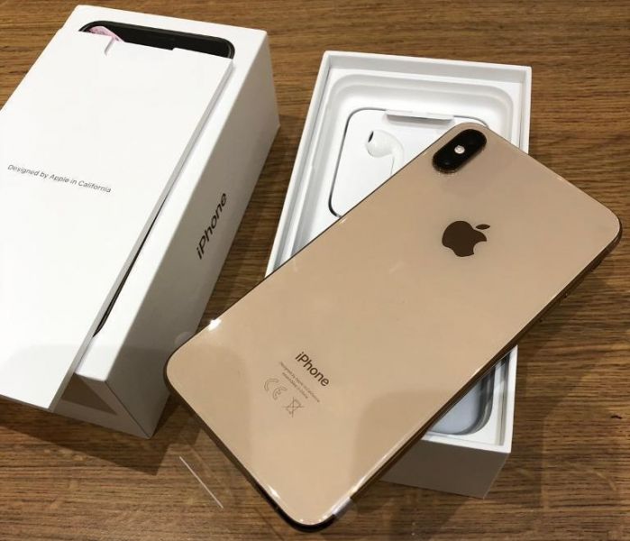 Apple iPhone XS 64GB prezzo 400 EUR  ,iPhone XS Max 64GB prezzo 430 EUR ,iPhone X 64GB prezzo 300EUR