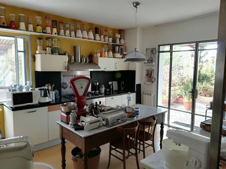 Alghero agro villetta indipendente su 2 livelli con terreno !!!