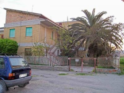 Affittasi villetta indipendente zona centrale vicino al mare