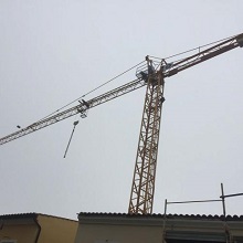 Vendesi gru Potain