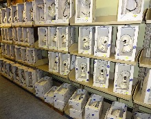 Vendesi stock articoli da illuminaione in ceramica