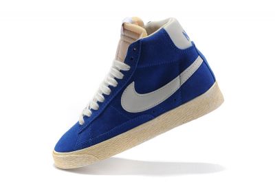 35  solo per Nike Blazer,Burberry scarpe, camicia 