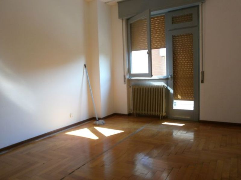 Bicamere non arredato da ristrutturare  Udine
