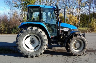 New Holland TS 110