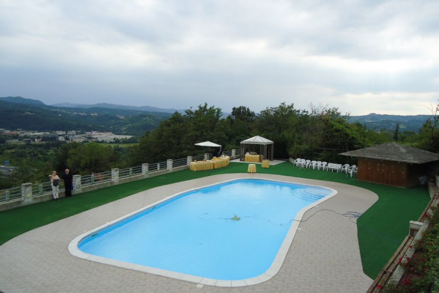 Monferrato: 1 o 2 notti in Villa con Tour o Degustazione